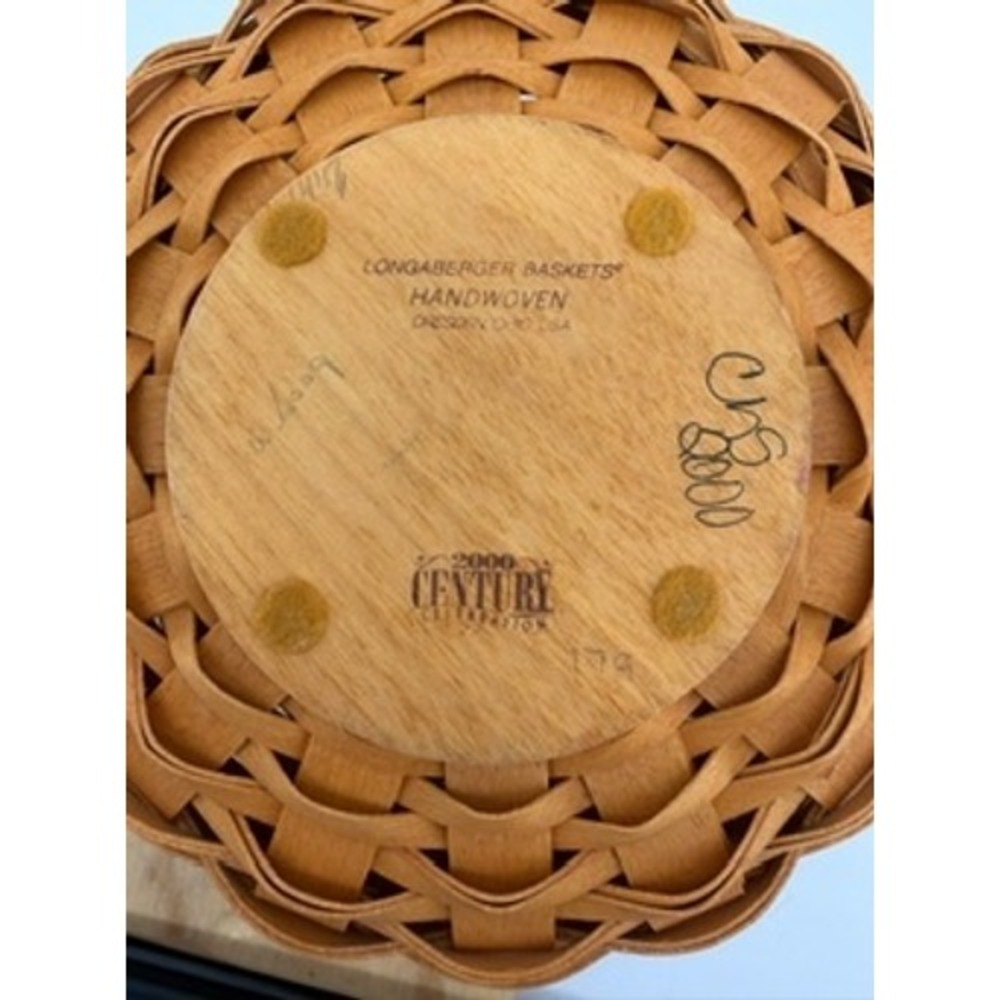 Longaberger Woodcrafts Woven Barrel Basket with Wood Lid and Metal Leaf Handle - Picture 11 of 11